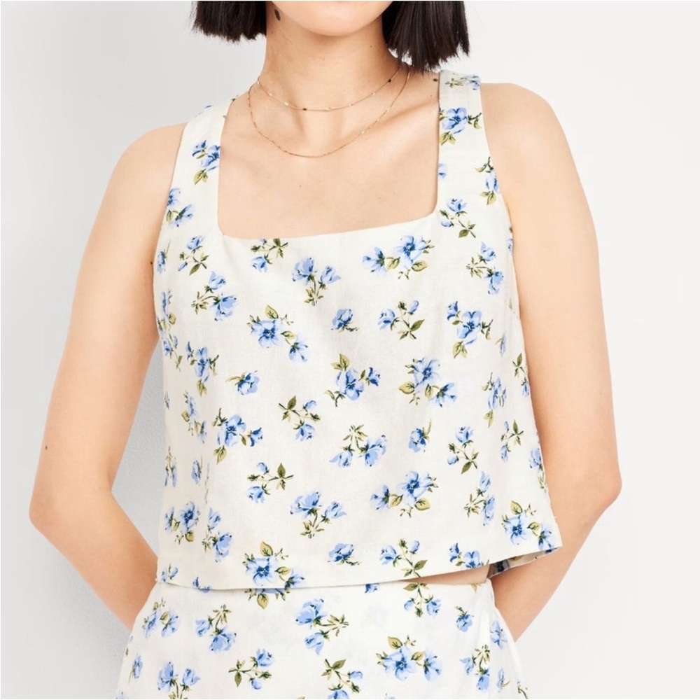 Cropped square neck linen blend floral top